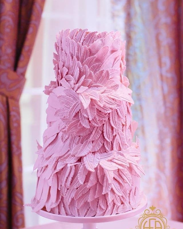 Post 10 by Happily Ever After on Instagram (image)