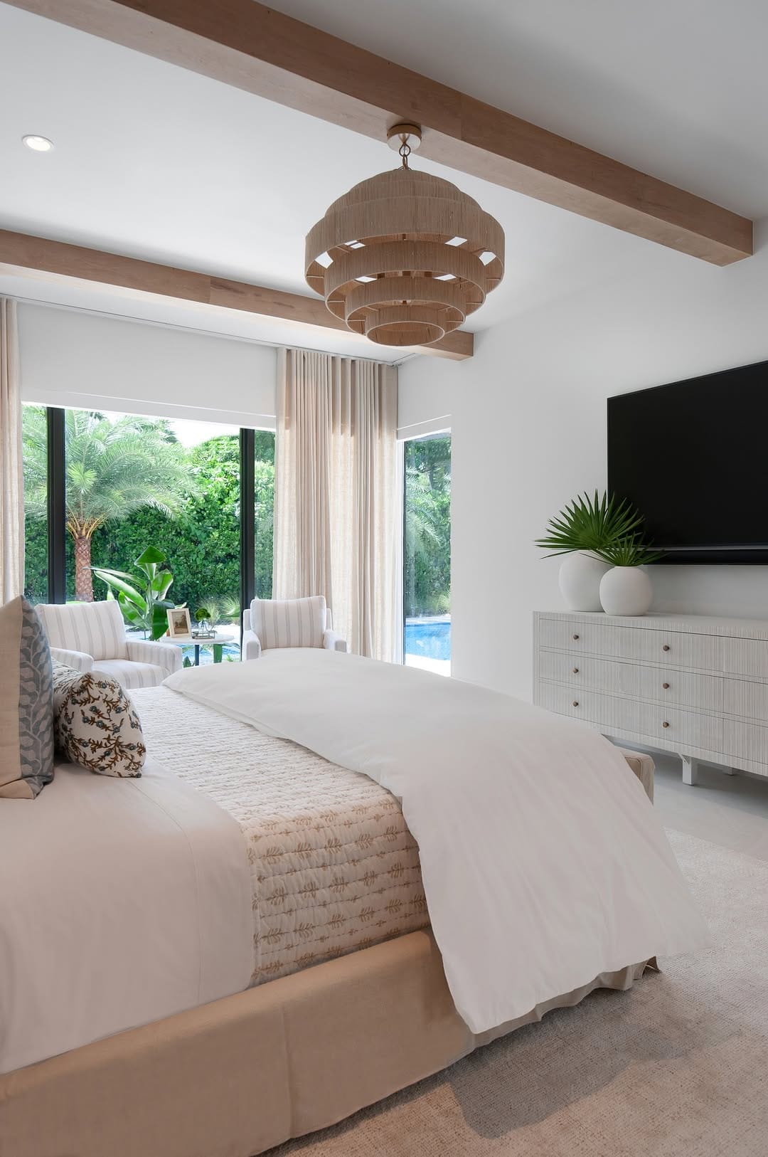 Post 8 by Maggie Cruz Design + Home on Instagram (image)