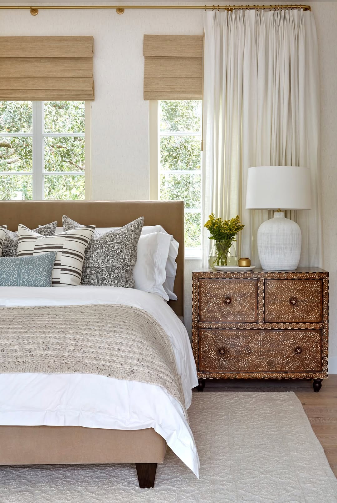 Post 4 by Maggie Cruz Design + Home on Instagram (image)