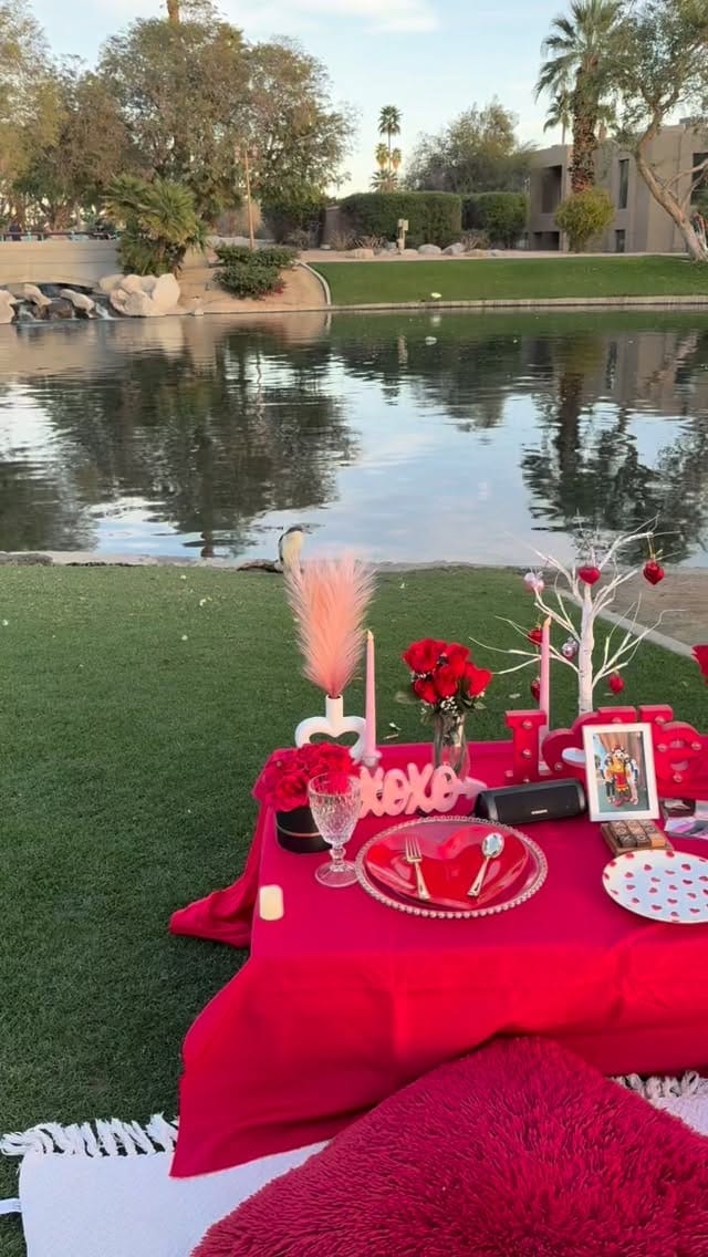 Post 1 by Picnics 🧺 on Instagram (video)