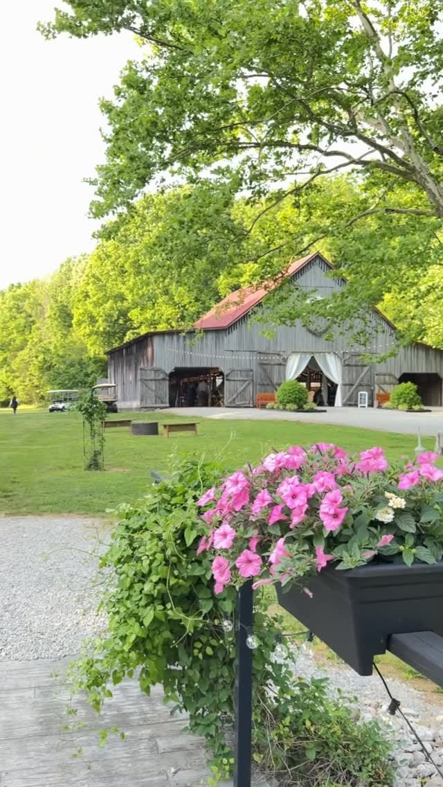 Post 3 by The Barn at Cedar Grove | Kentucky Wedding Venue on Instagram (video)