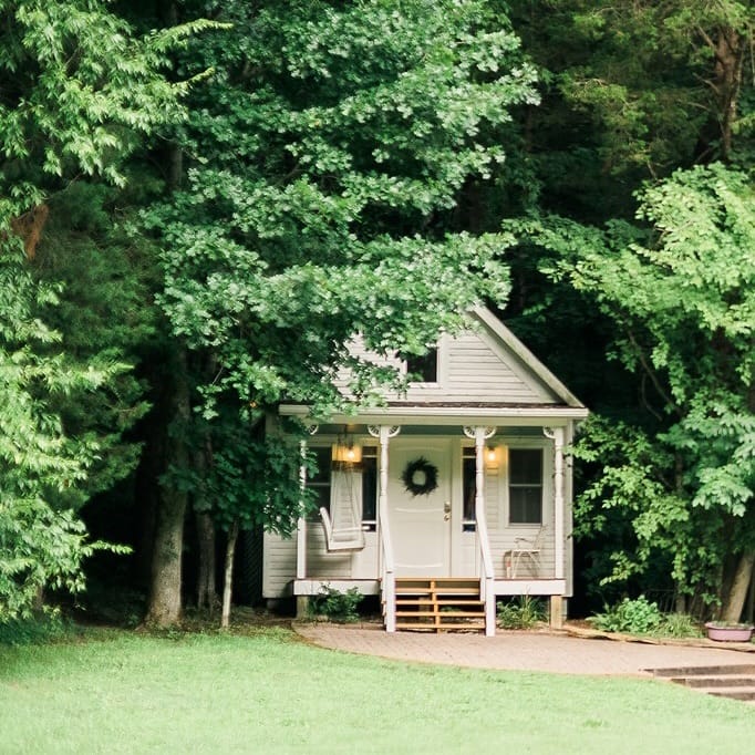 Post 8 by The Barn at Cedar Grove | Kentucky Wedding Venue on Instagram (image)