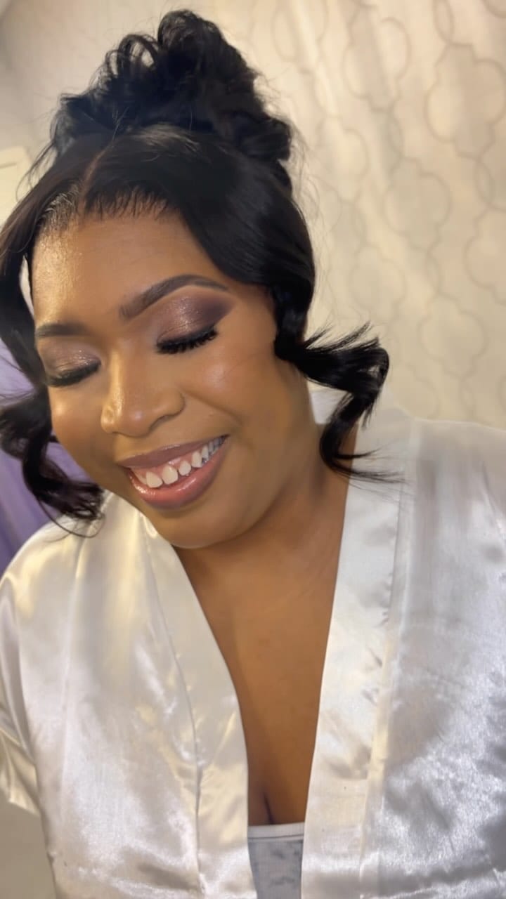 Post 7 by Shaé 💋💄 on Instagram (video)