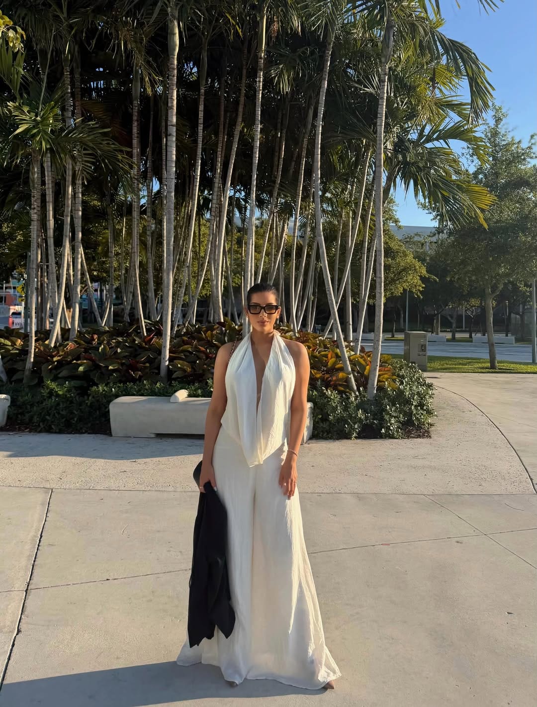 Post 4 by Dr. Genesis Mendez on Instagram (carousel)