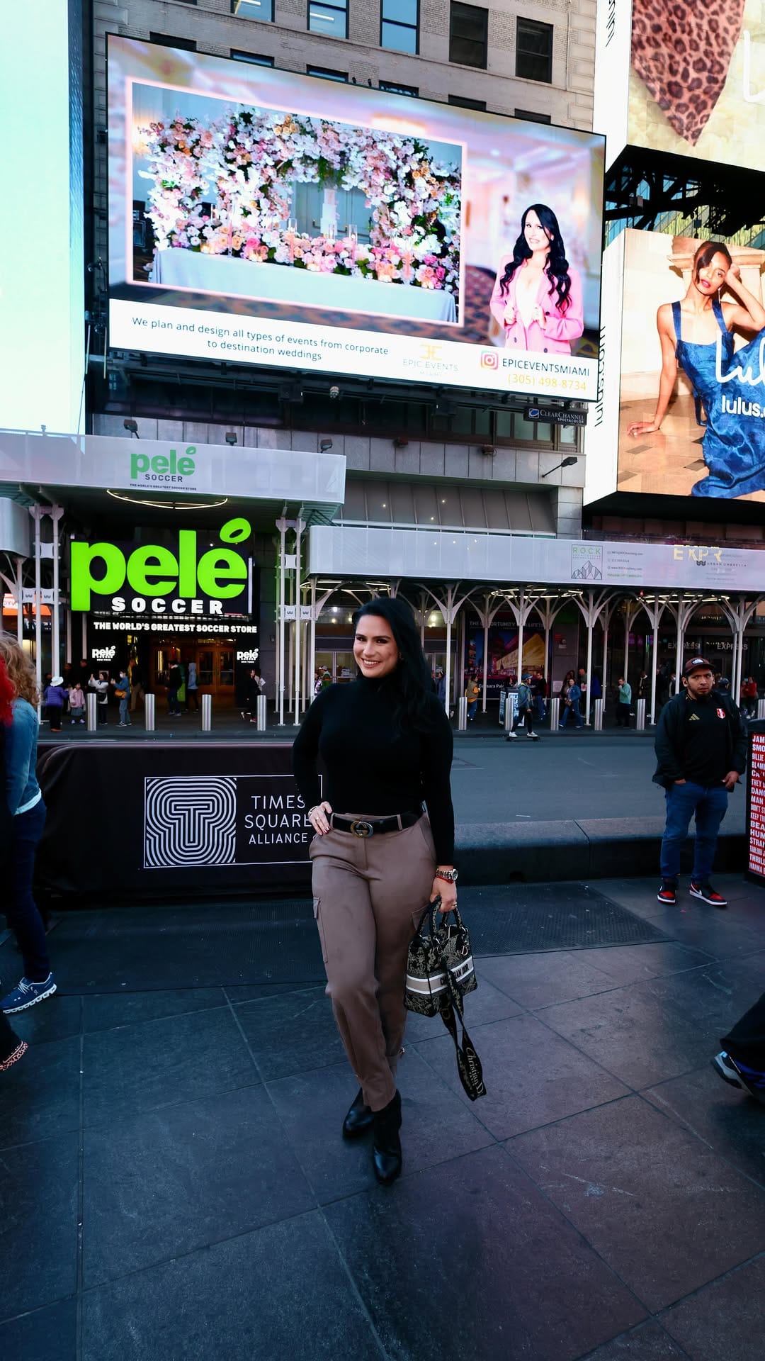 Post 9 by Sissi del Rey, Event Stylist on Instagram (video)