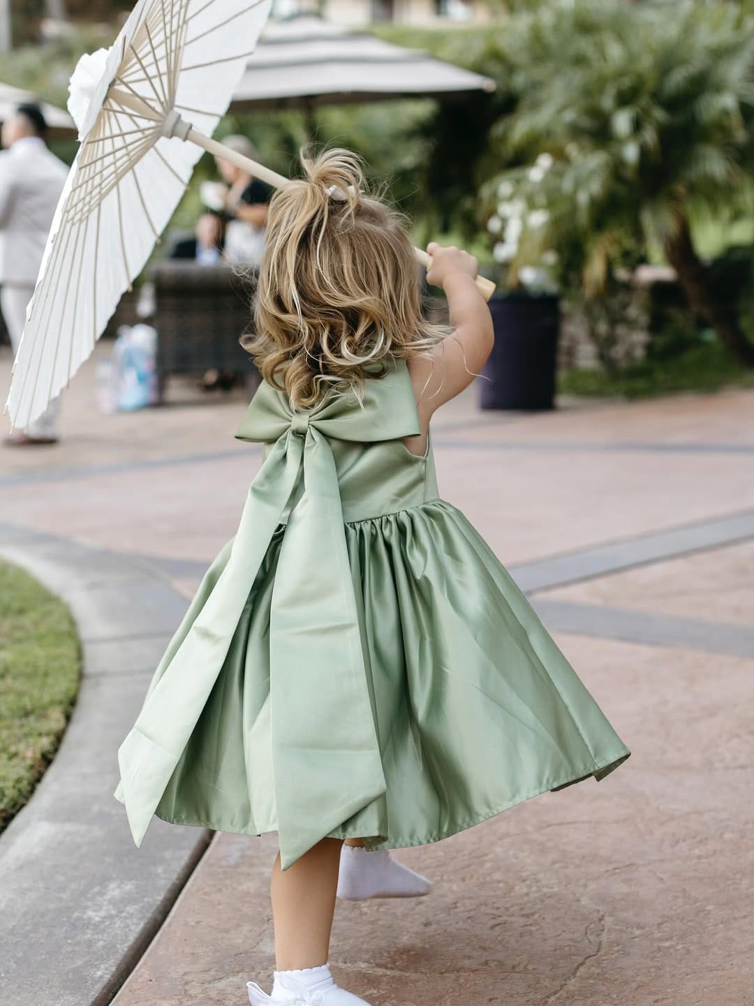 Post 7 by Circle Oak Ranch Weddings on Instagram (carousel)