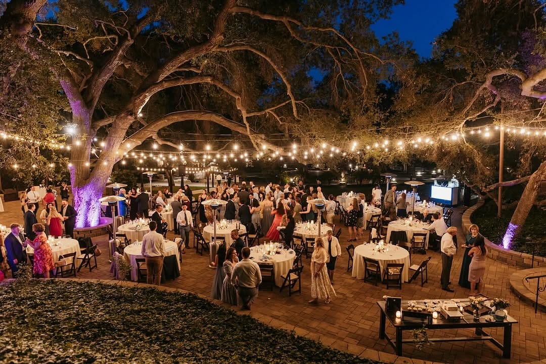 Post 8 by Circle Oak Ranch Weddings on Instagram (image)