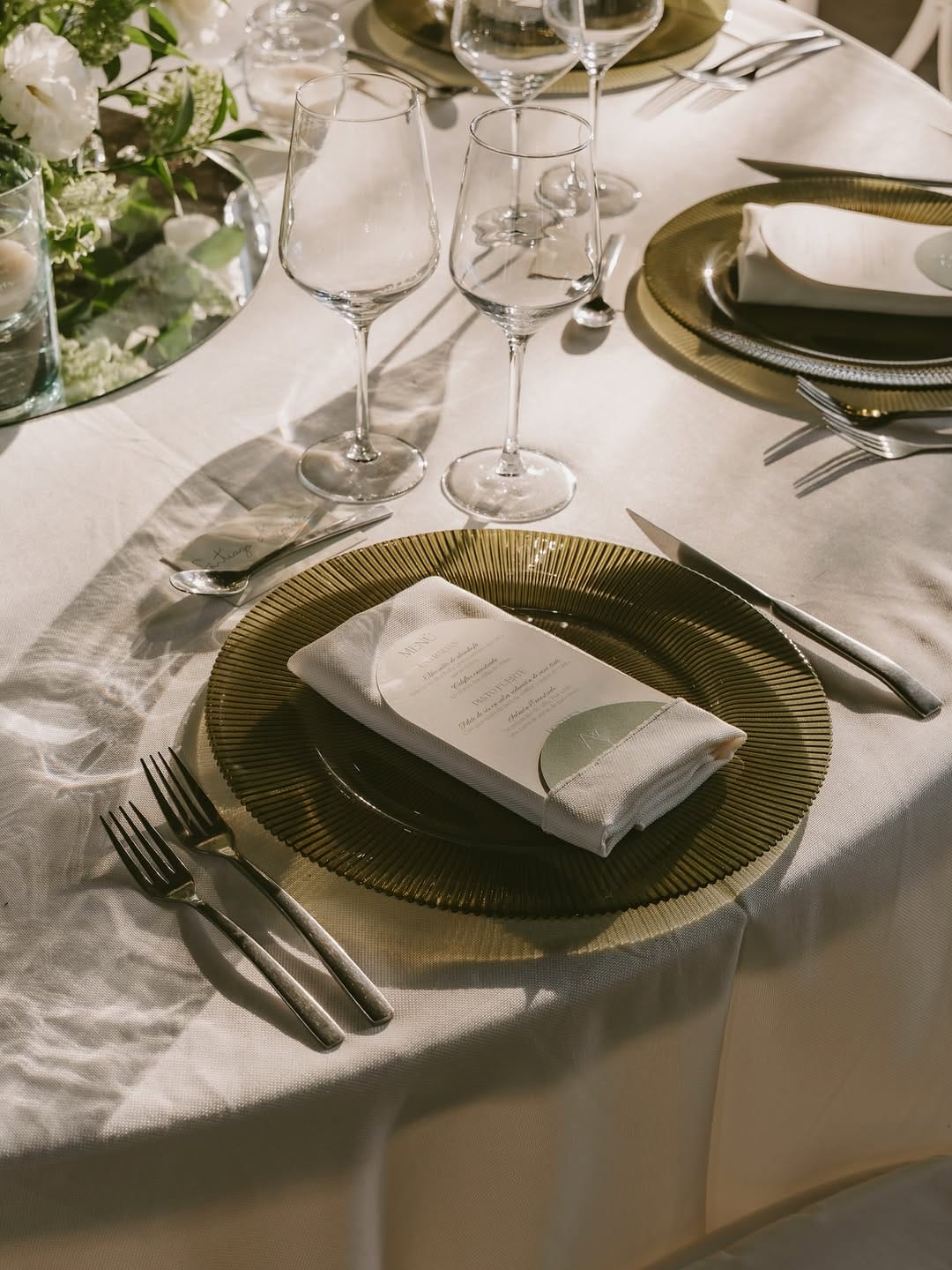 Post 6 by Christian Frey Wedding Planner on Instagram (carousel)
