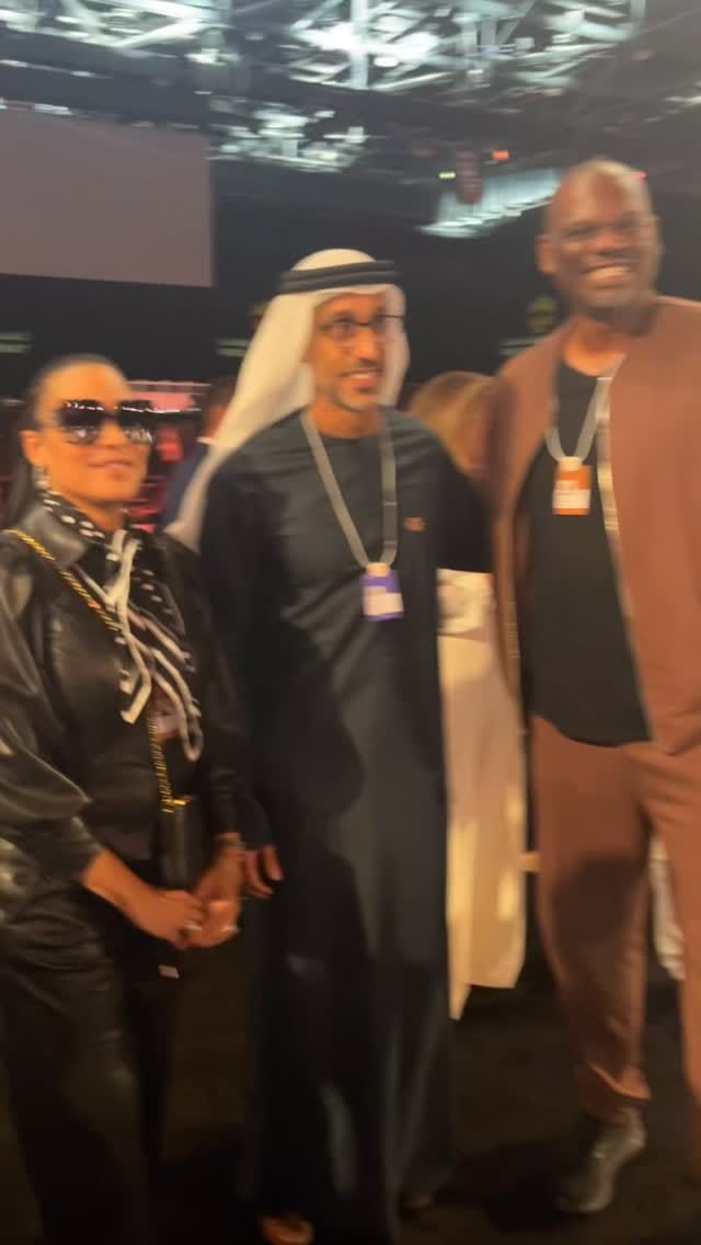 Post 4 by How 2 Wed on Instagram (video)