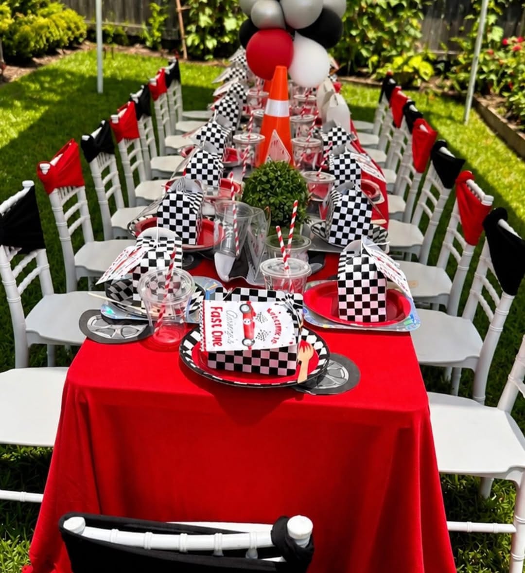 Post 1 by 🎉🩵 Little Lavish Party - Houston Kids Birthday Party + Balloons on Instagram (carousel)