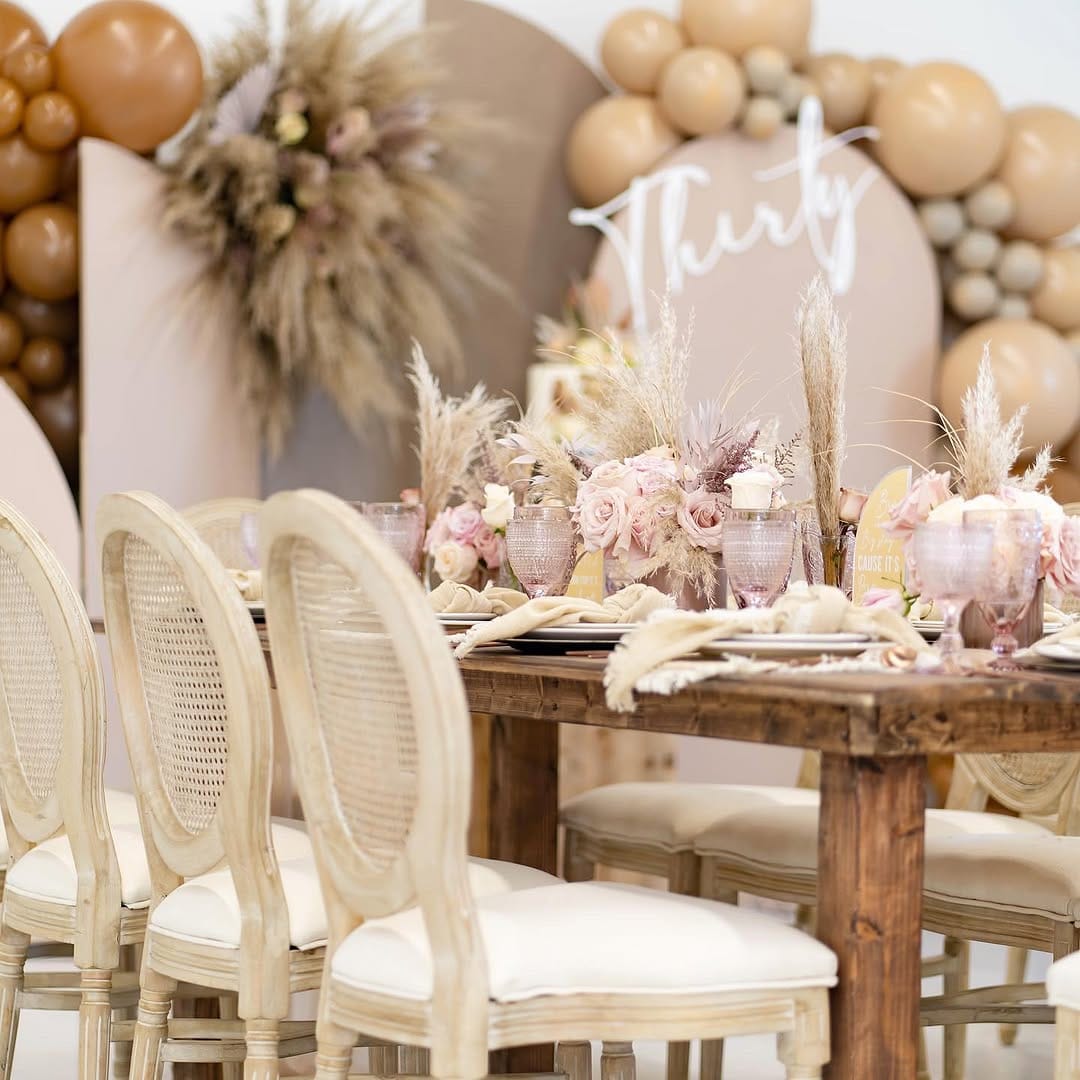 Post 10 by Detailed Decor on Instagram (carousel)
