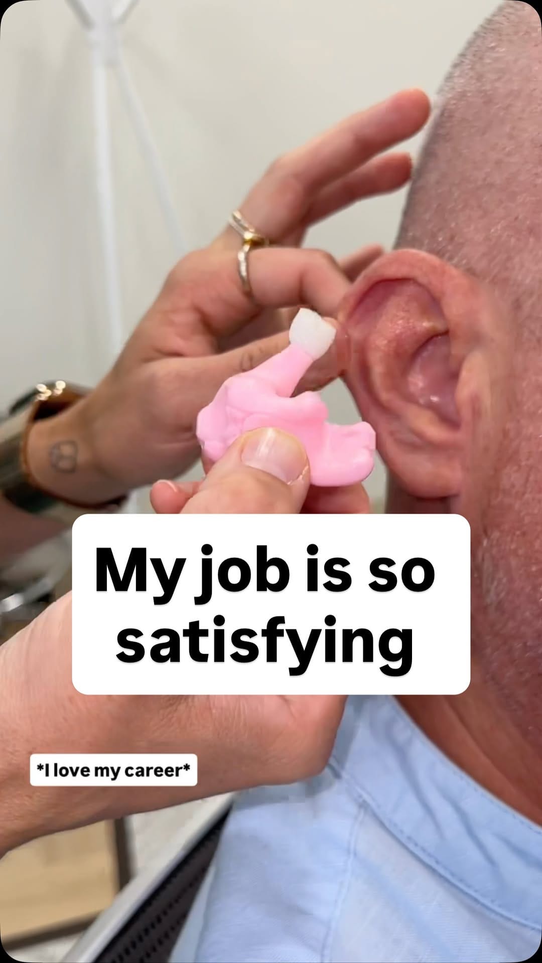 Post 1 by Dr. Emily Taylor (aka Dr. Earwax) on Instagram (video)