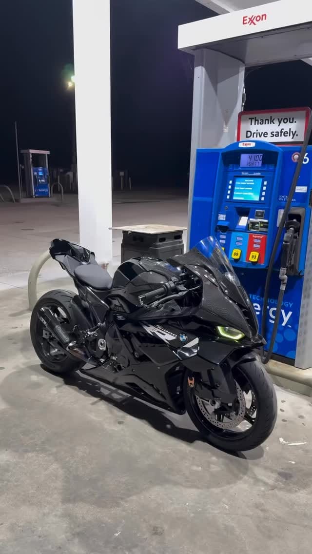 Post 4 by S1000RR CLUB on Instagram (video)