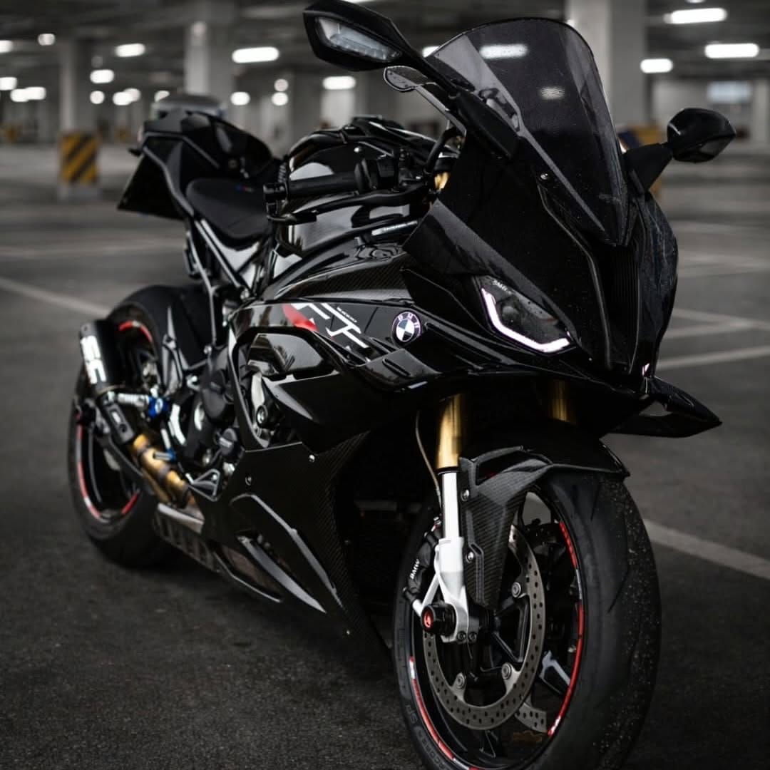 Post 3 by S1000RR CLUB on Instagram (image)