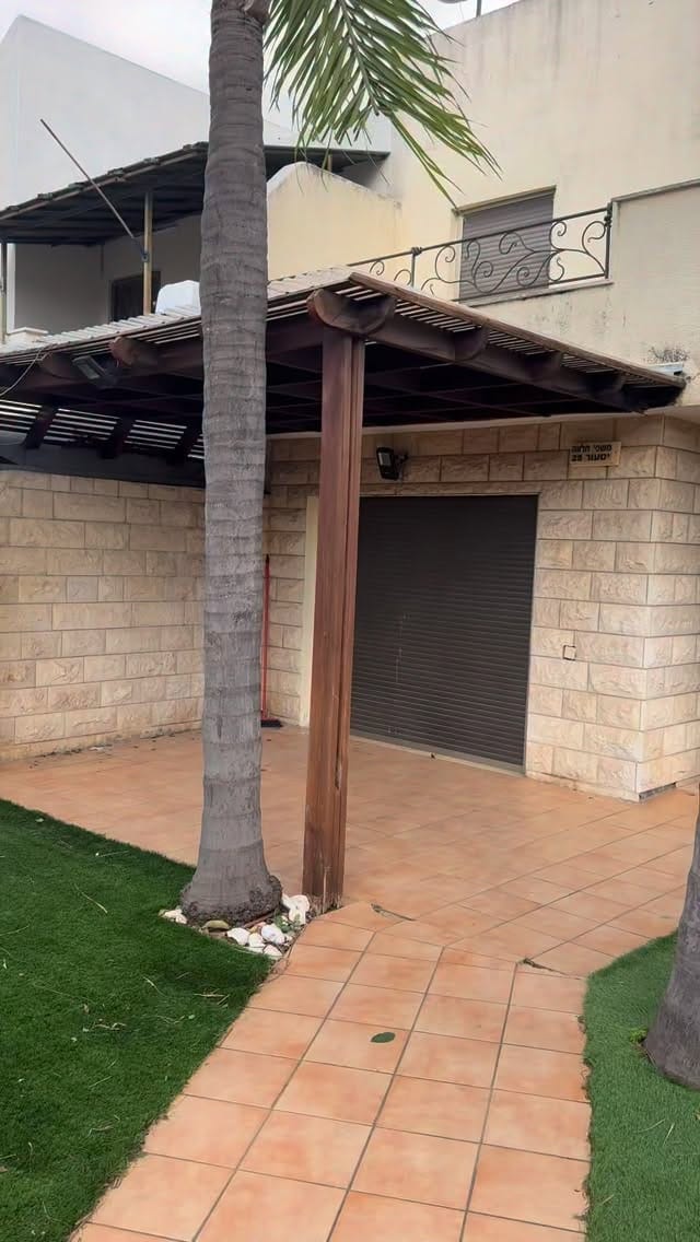 Post 3 by אלרם on Instagram (video)