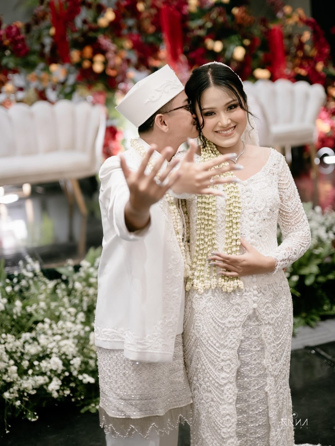 Post 5 by Aulia Griya Pengantin on Instagram (carousel)