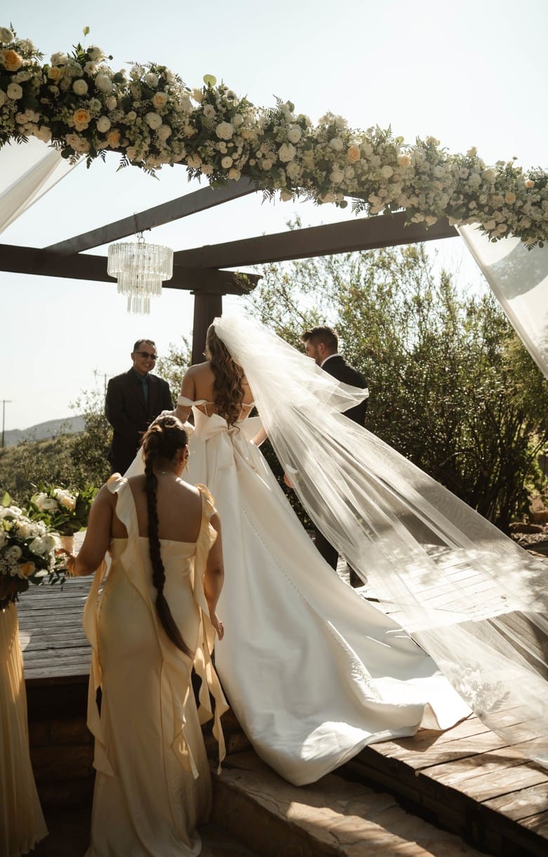 Post 7 by Serendipity Garden Weddings on Instagram (video)
