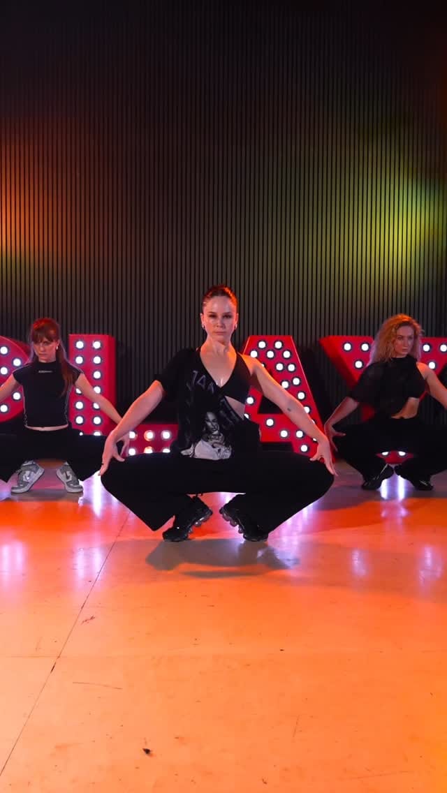 Post 9 by sarah kinert on Instagram (video)