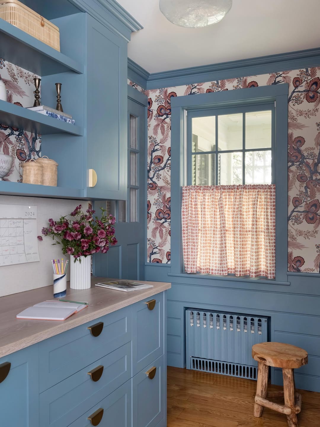 Post 4 by Cara Fineman | DAG Design on Instagram (image)