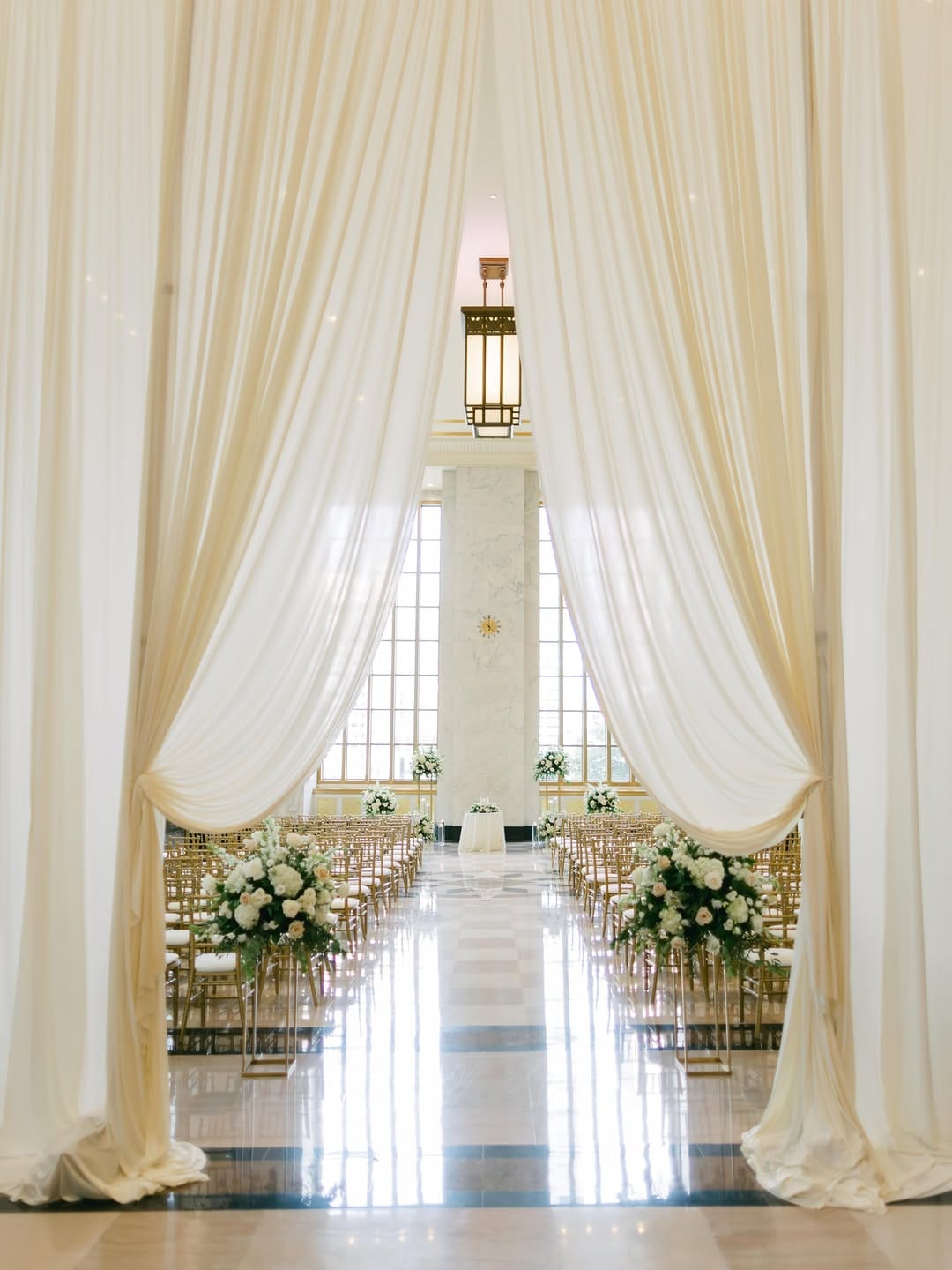 Post 6 by Effortless Events on Instagram (carousel)