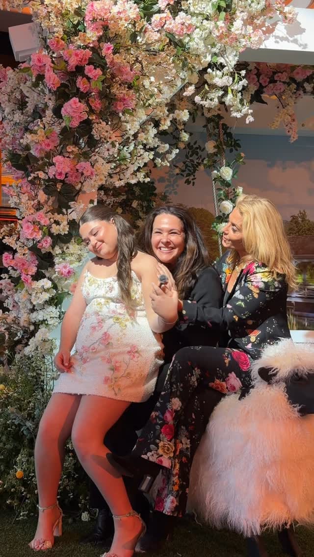 Post 1 by Michelle Farber on Instagram (video)