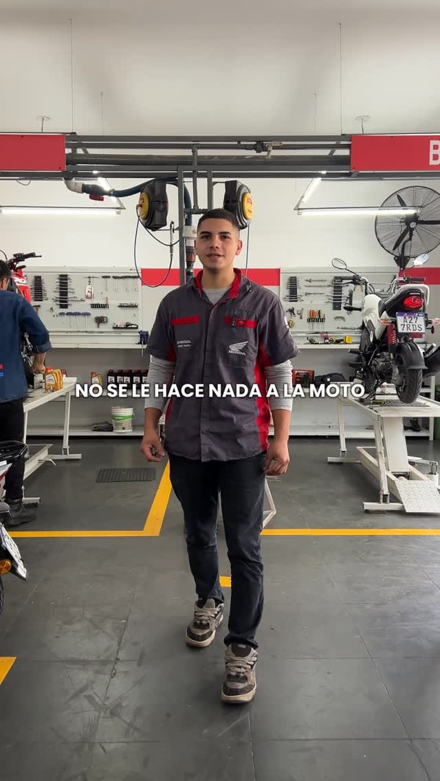 Post 10 by Honda Motos Santa Fe All Motors on Instagram (video)
