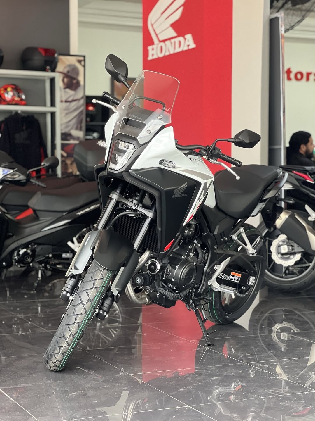 Post 9 by Honda Motos Santa Fe All Motors on Instagram (carousel)