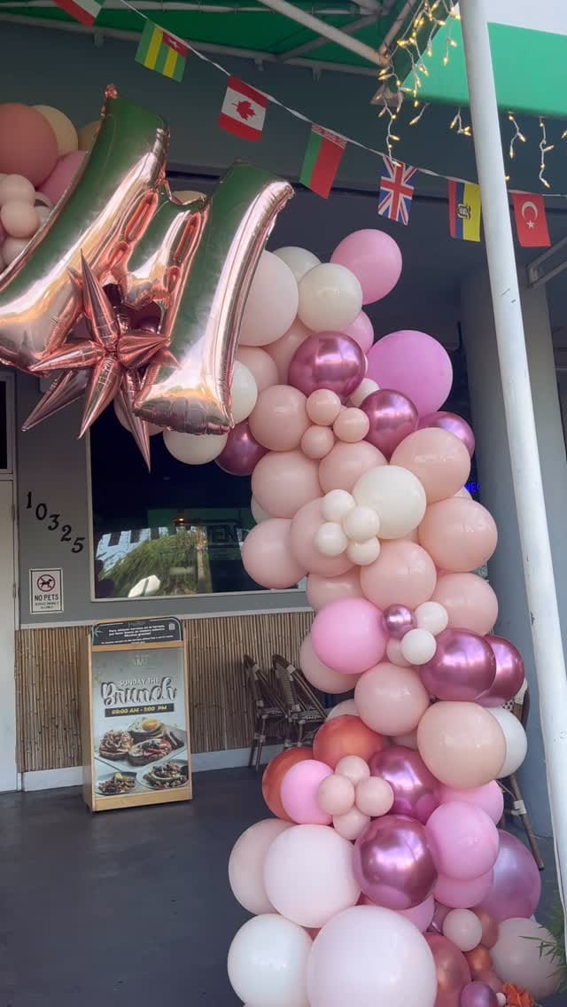 Post 4 by Angela Páez Party Design on Instagram (video)