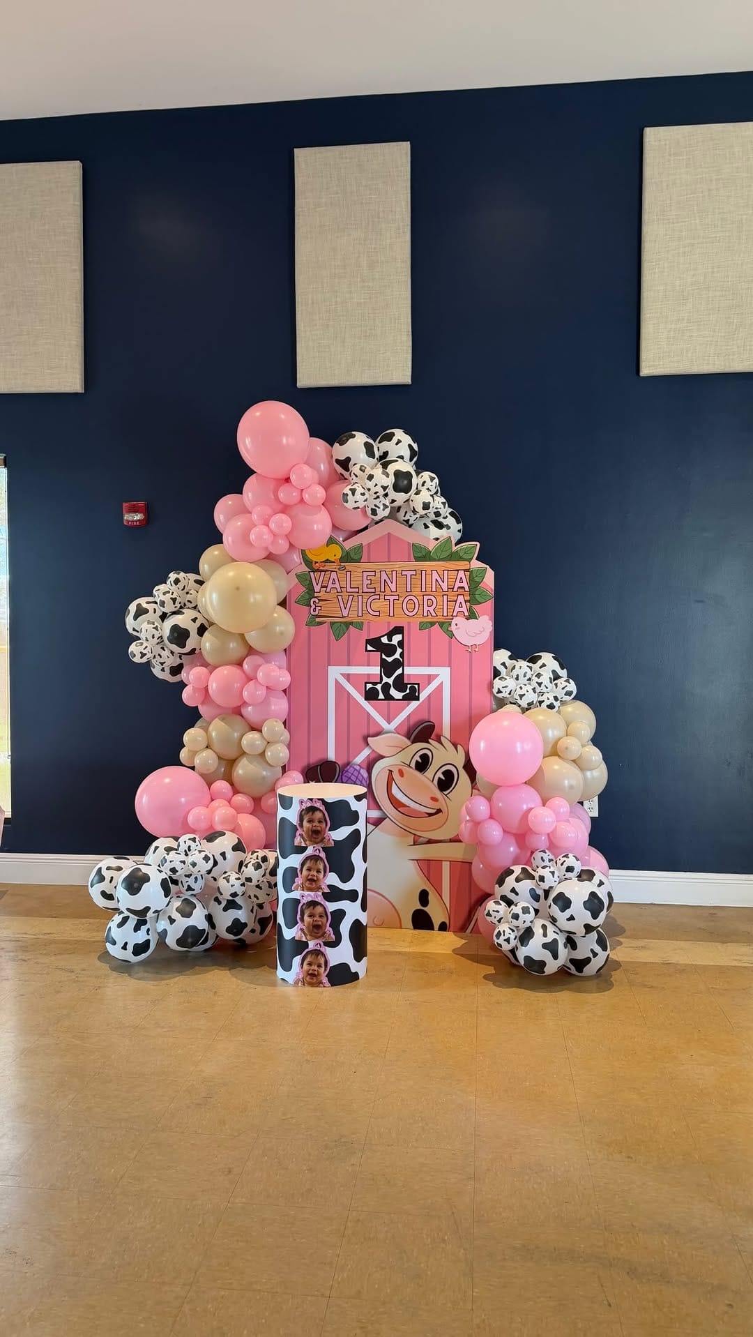 Post 3 by Elegant Moment Event Decorations + Party Rental Miami on Instagram (video)