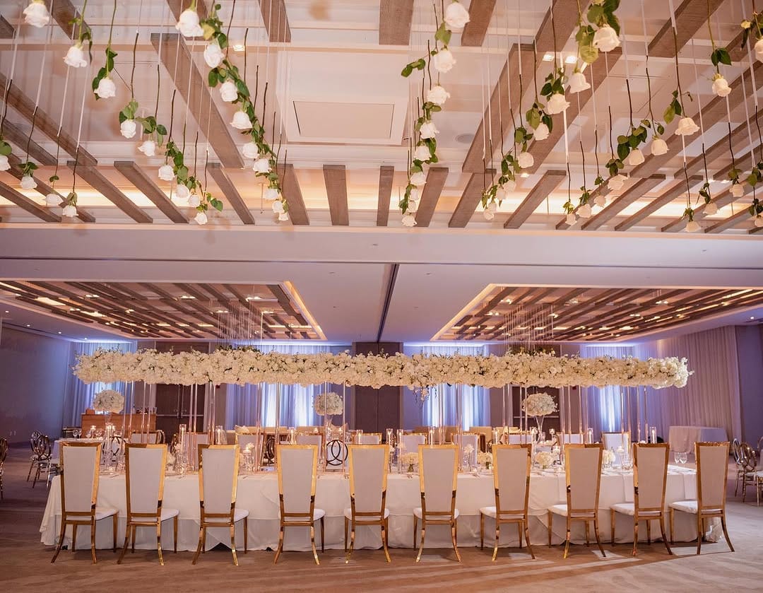 Post 10 by Haute Couture Events on Instagram (image)