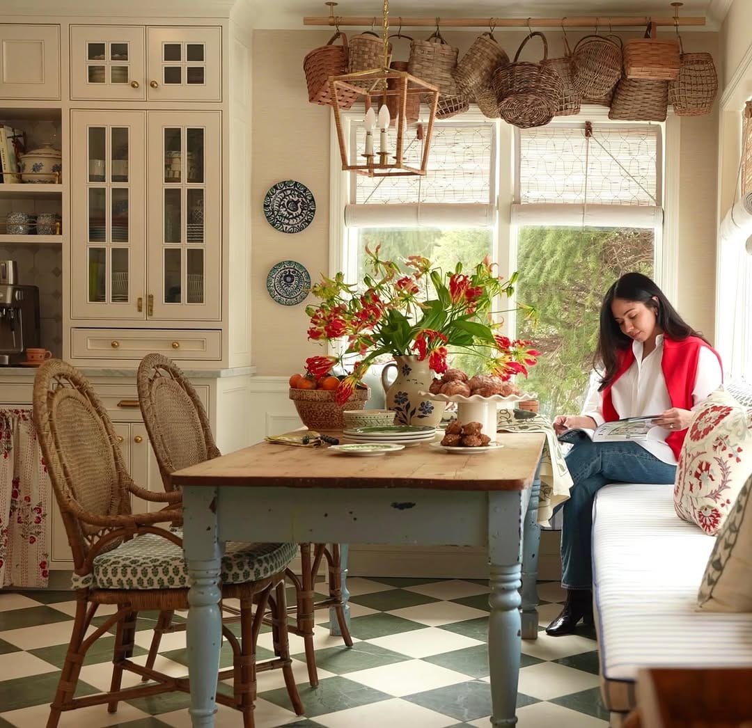 Post 3 by stephanie perez studio on Instagram (image)