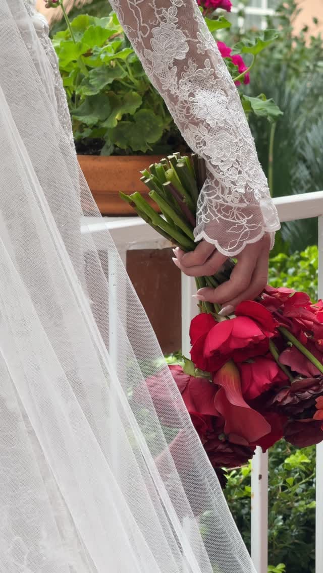 Post 5 by Kimberly Sisti | San Diego Wedding Planner & Florist on Instagram (video)