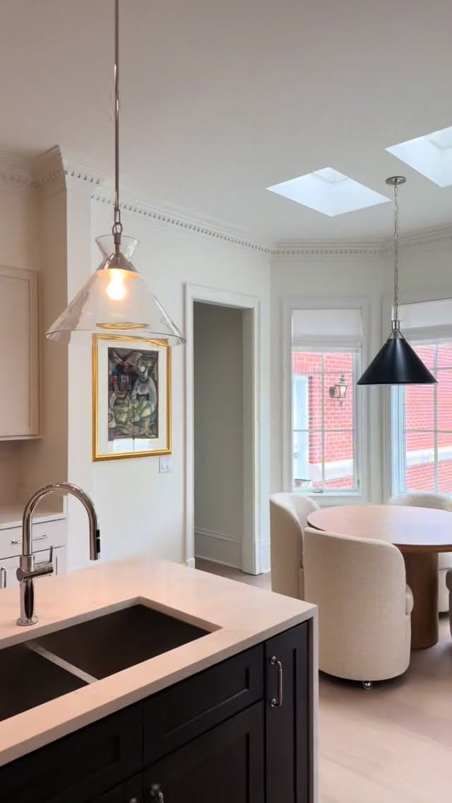 Post 2 by L E A H   A L E X A N D E R on Instagram (video)