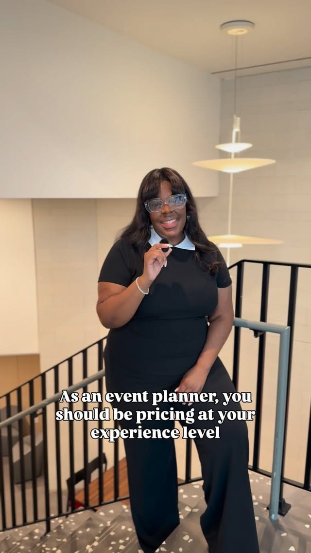 Post 5 by NYC Hotel Room Decorator | Proposals & Events on Instagram (video)