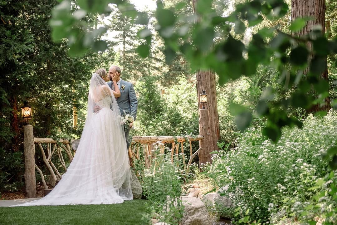 Post 2 by SkyPark Weddings on Instagram (image)