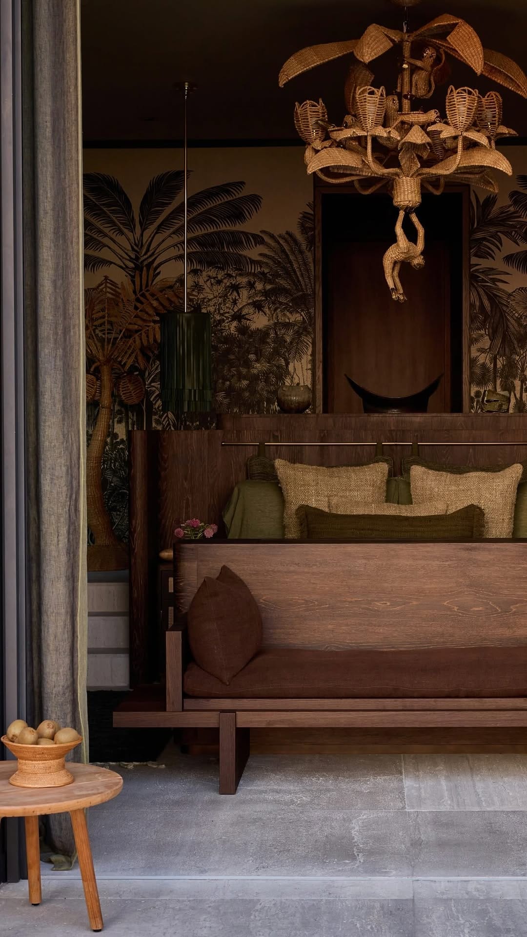 Post 3 by Leo Designs on Instagram (video)