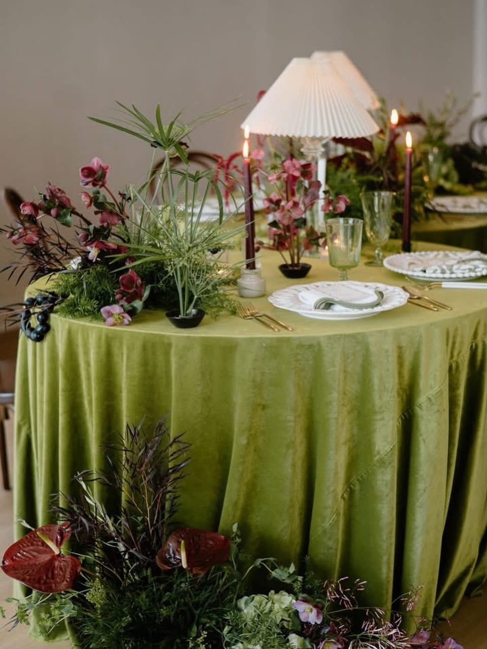 Post 4 by Chicago and Destination Luxury Wedding Planner on Instagram (image)