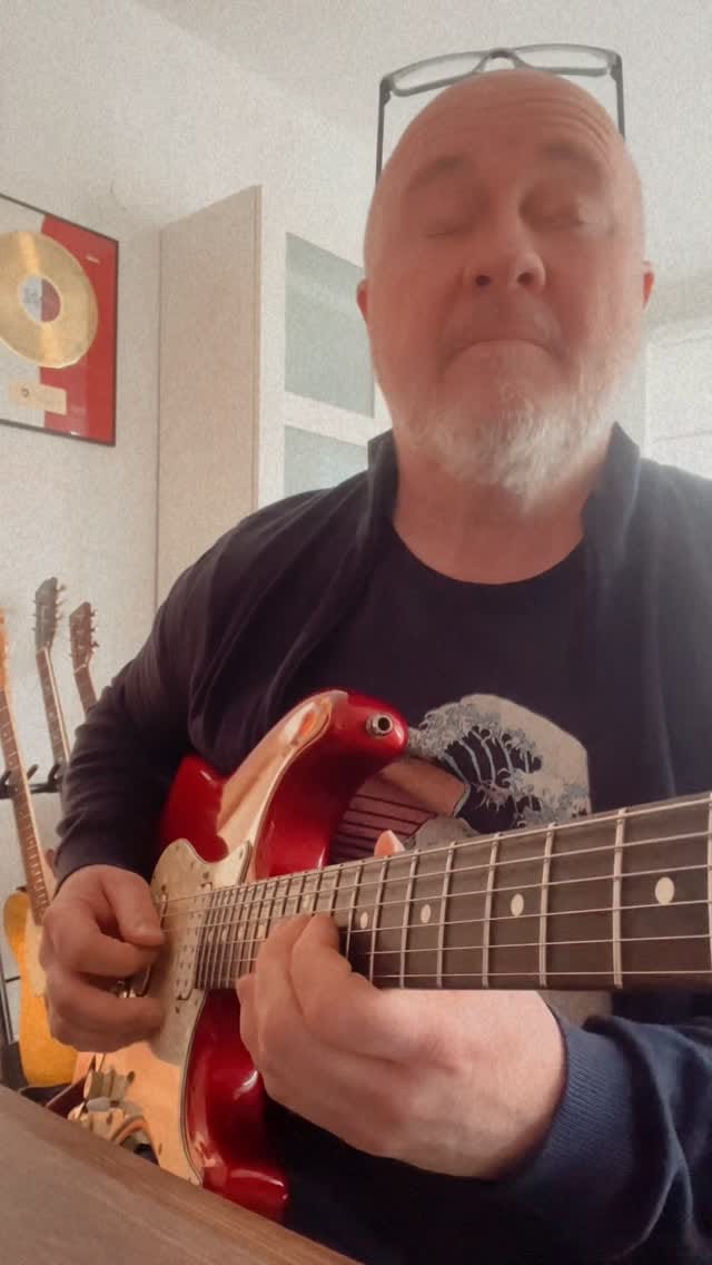Post 6 by Stephan Leo on Instagram (video)