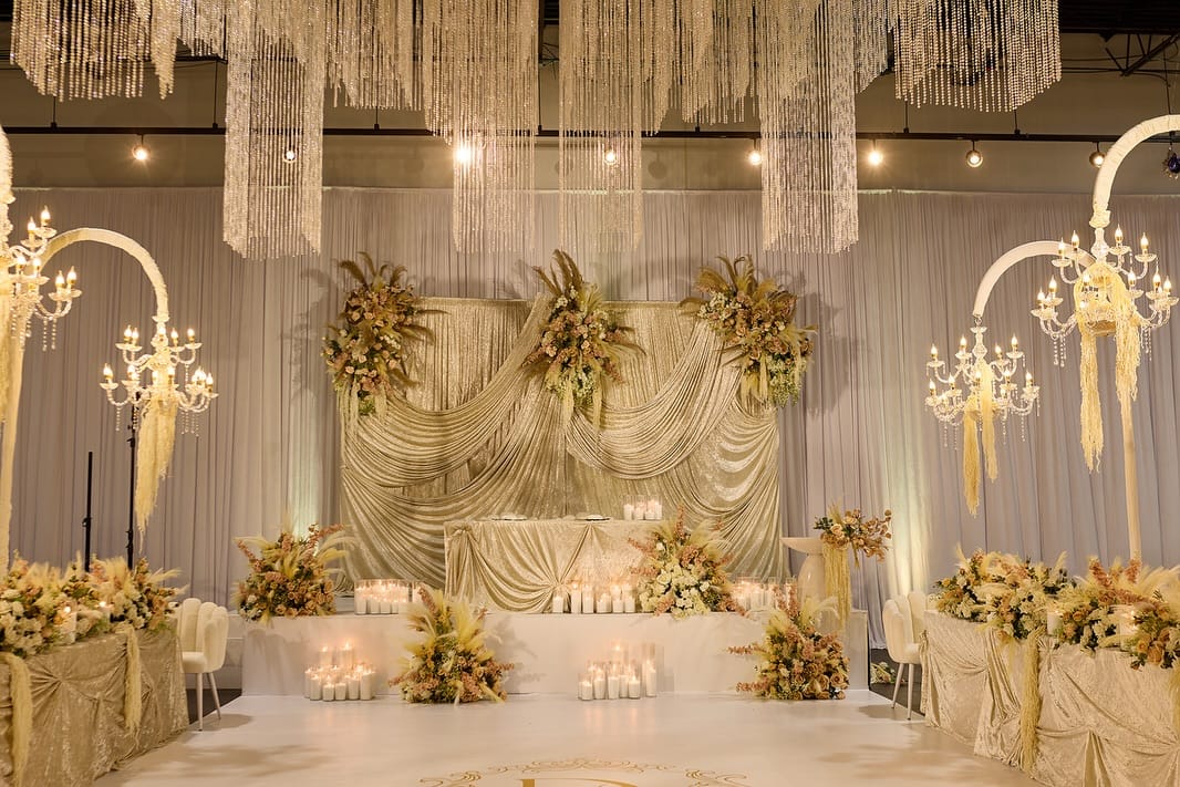 Post 5 by GloLuxEvents & Services - Wedding Page on Instagram (carousel)