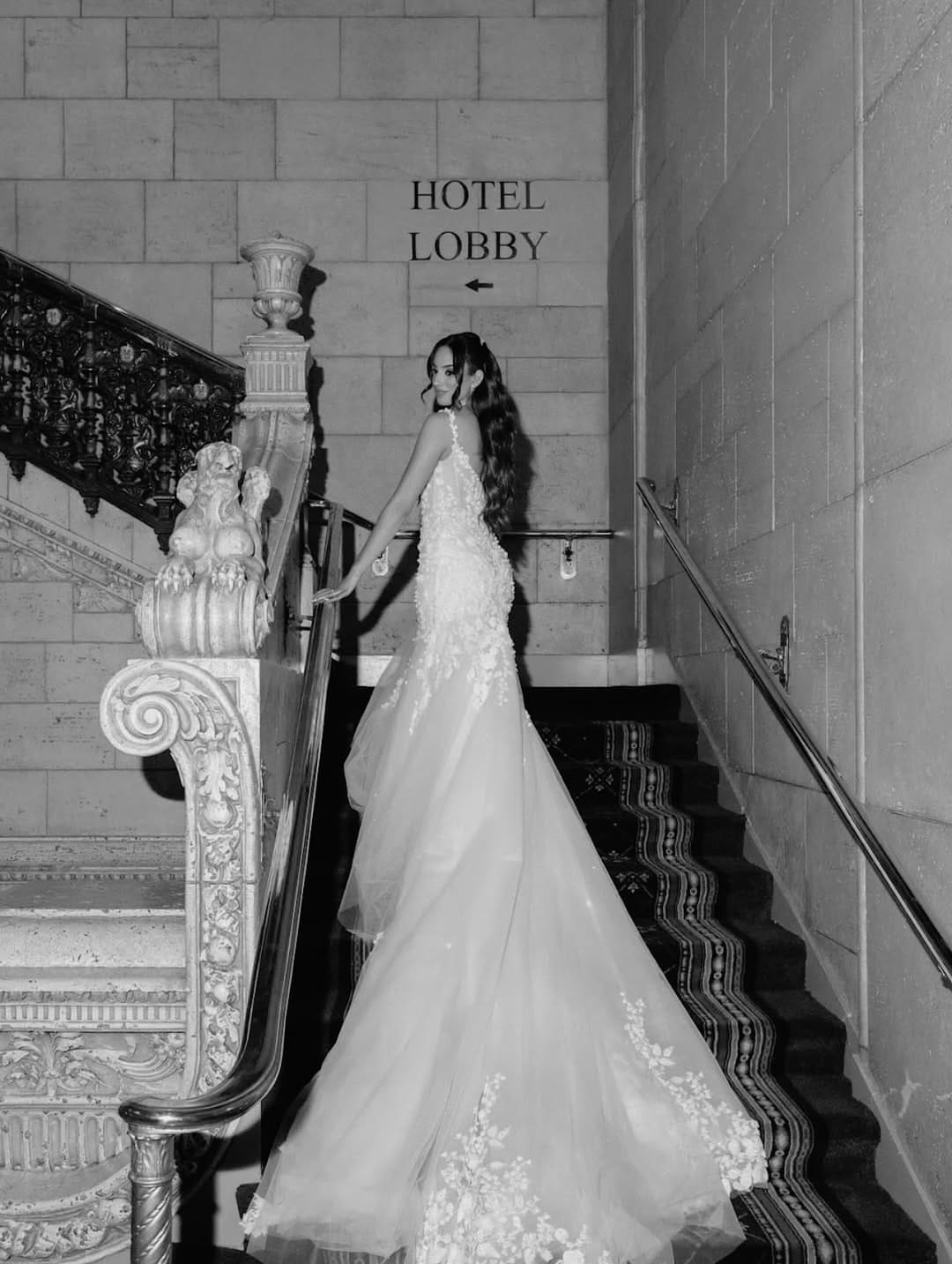 Post 1 by Los Ángeles  | Florist | Planner | Coordinator on Instagram (carousel)