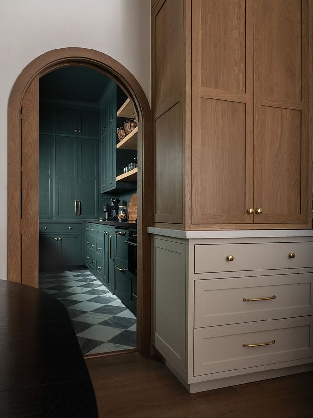 Post 10 by Kelsey Ormonde • Sanctuaire Interiors on Instagram (carousel)