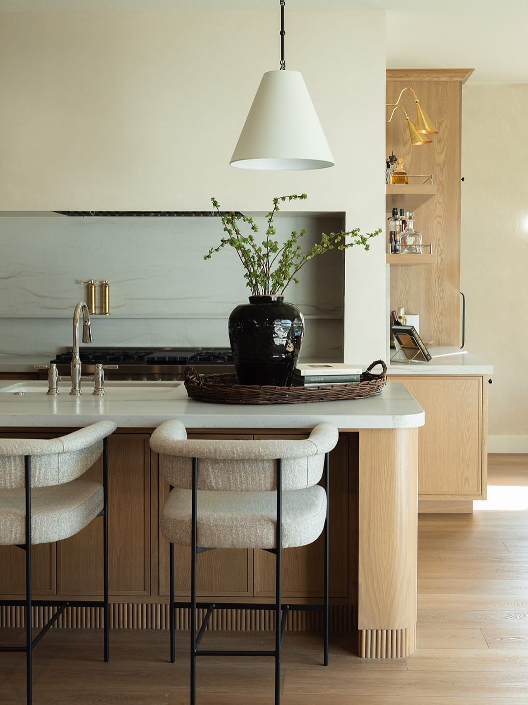 Post 1 by Kelsey Ormonde • Sanctuaire Interiors on Instagram (carousel)