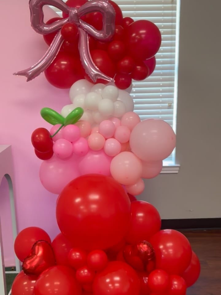 Post 7 by Papeleria Creativa • Gifts • Balloons lover on Instagram (carousel)