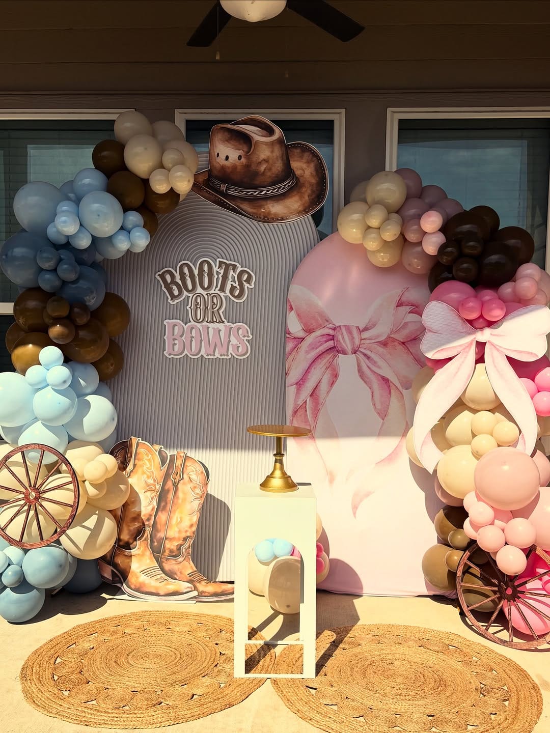 Post 2 by Papeleria Creativa • Gifts • Balloons lover on Instagram (carousel)