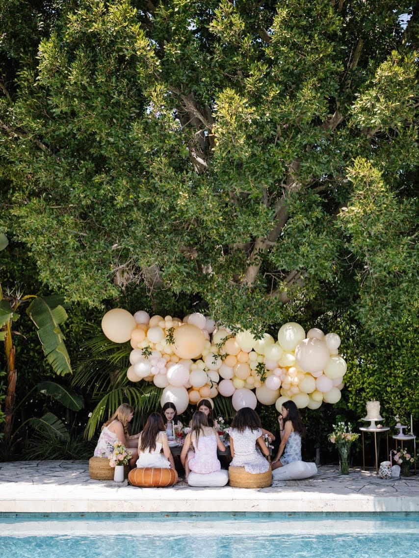 Post 1 by Sleepovers | Glamping | Dining | Movie Nights | Picnics on Instagram (carousel)