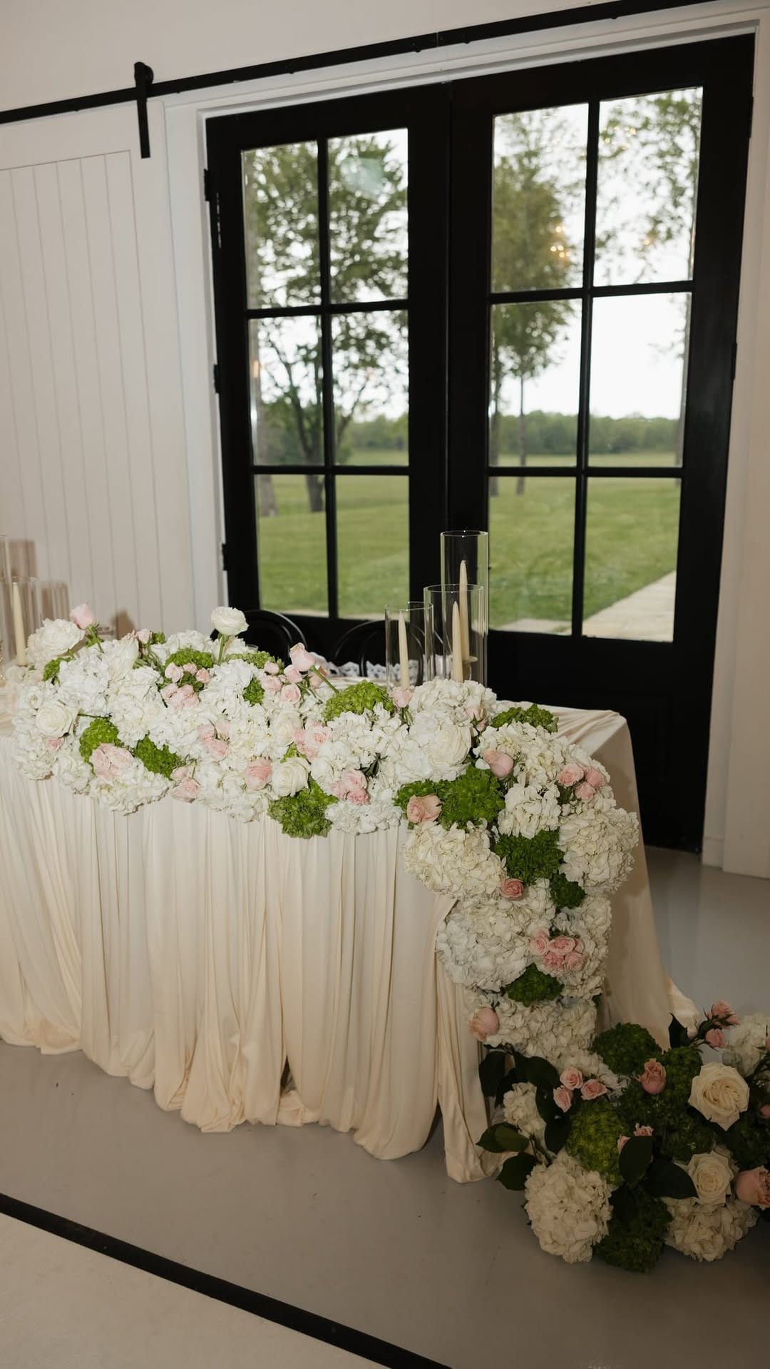 Post 2 by The Monroe on 415th  | Tennessee Wedding Venue on Instagram (video)