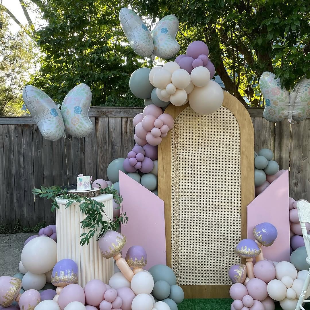 Post 10 by Vanessa | Chicago Balloons on Instagram (carousel)