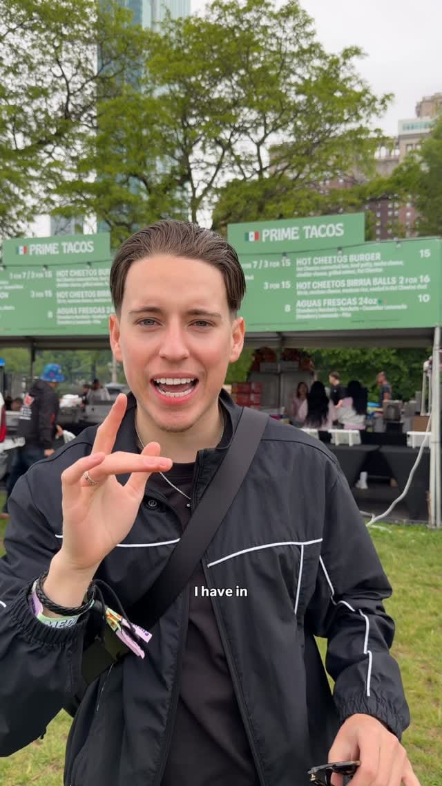 Post 2 by Chicago Videographer / Photographer on Instagram (video)