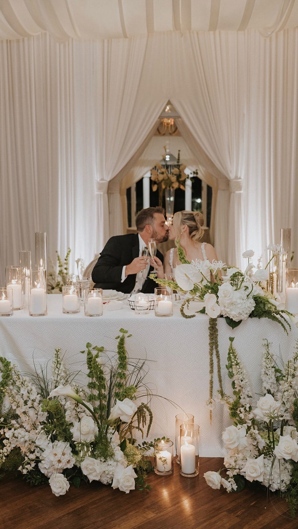 Post 1 by Fabulously Chic Weddings Courtney Gabelbauer on Instagram (video)