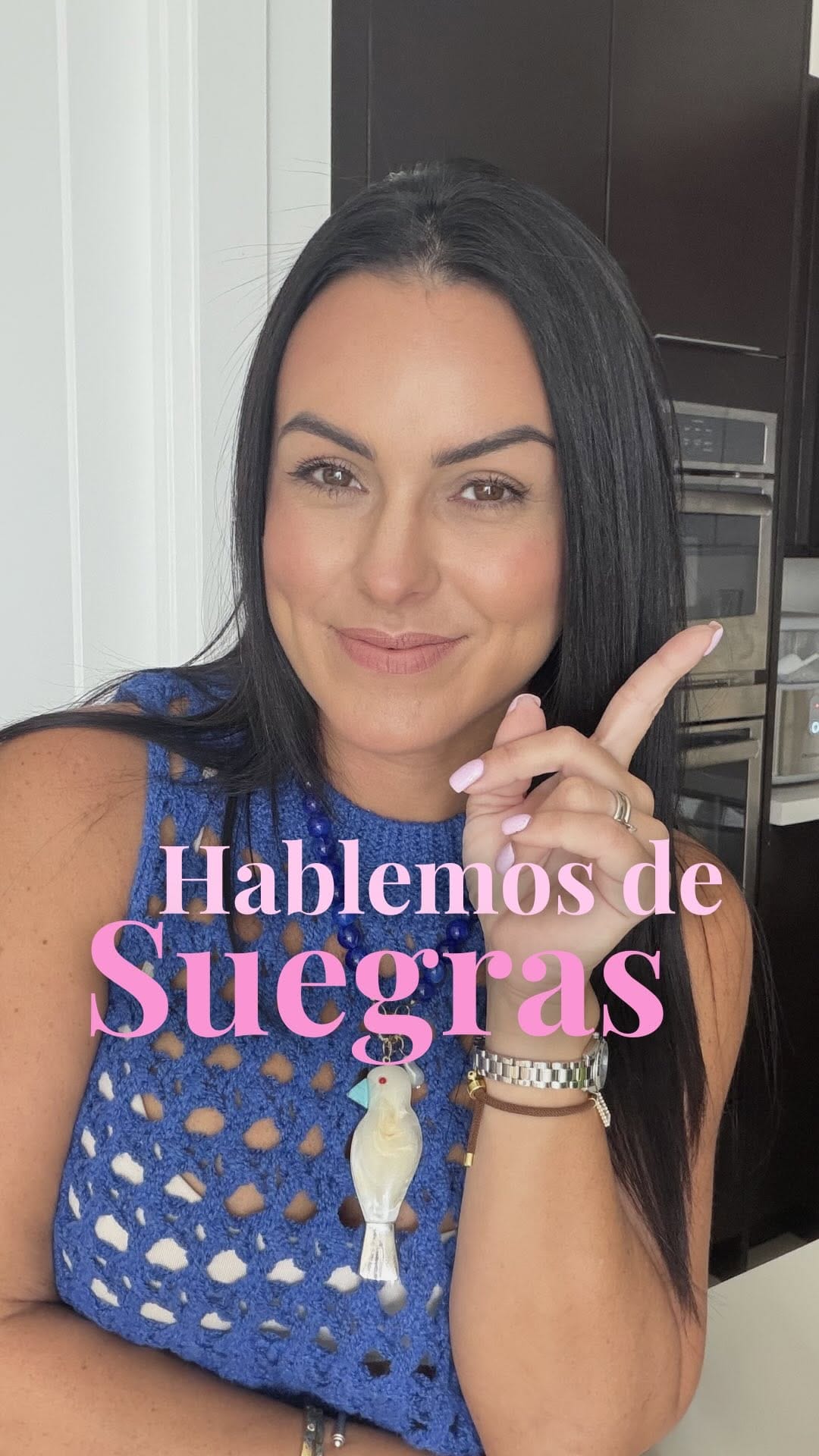 Post 10 by ORIANA REGLA on Instagram (video)